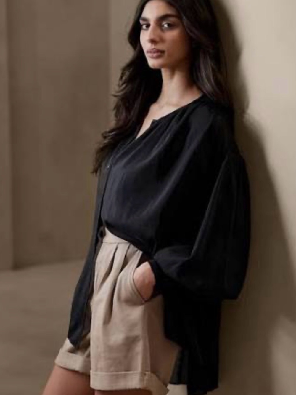 Banana Republic West Oversized Cotton-Silk Shirt in Black, size M